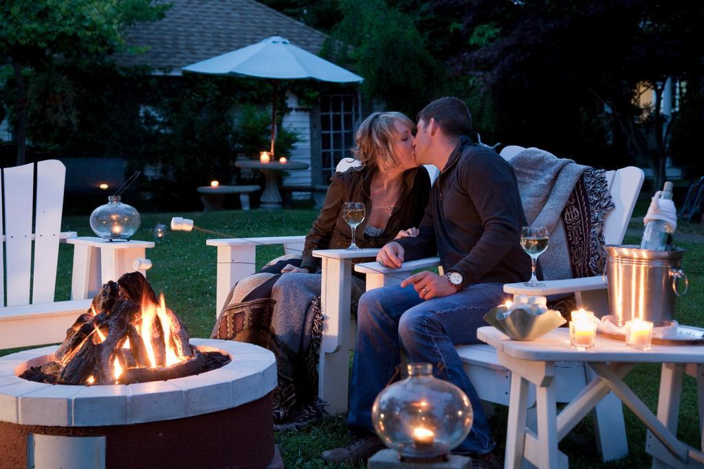 Bed & Breakfast White Doe Manteo
