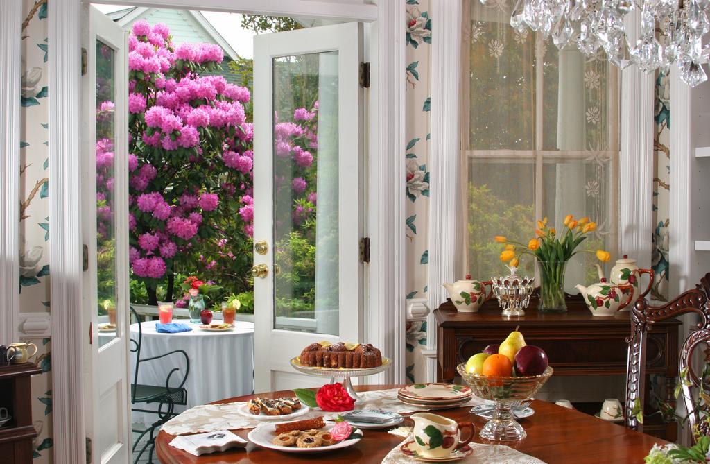 White Doe Bed & Breakfast 4*