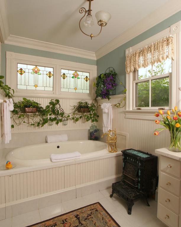 White Doe Bed & Breakfast 4*