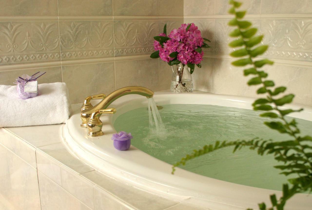 White Doe Bed & Breakfast 4*