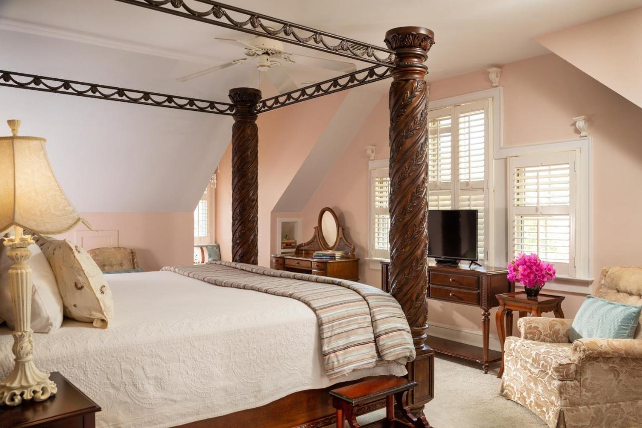 White Doe Bed & Breakfast 4*