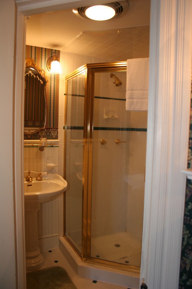 White Doe Bed & Breakfast Manteo